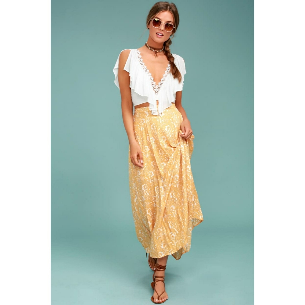 Saturday in the Park White Lace Crop Top